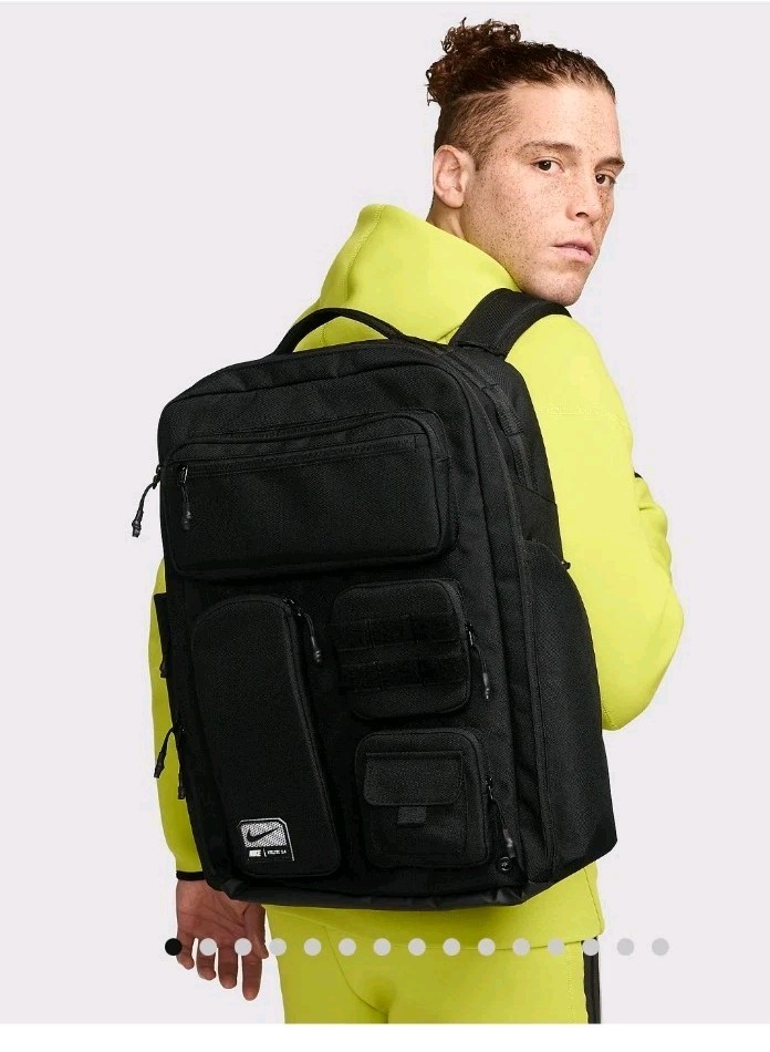 Nike ELITEゼブラ柄リュック　ブラック　未使用 Nike Hoops Elite バックパック ゼブラ柄 未使用 - メルカリ