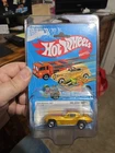 Vintage Hot Wheels Blackwall '63 Split Window Corvett Highraker Gold On Card