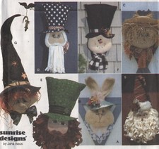 Simplicity 8935 craft door wreath uncut pattern witch Santa Claus snowman Easter