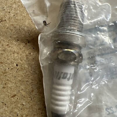 Polaris Spark Plug14mm 3023104 OEM for sale online | eBay