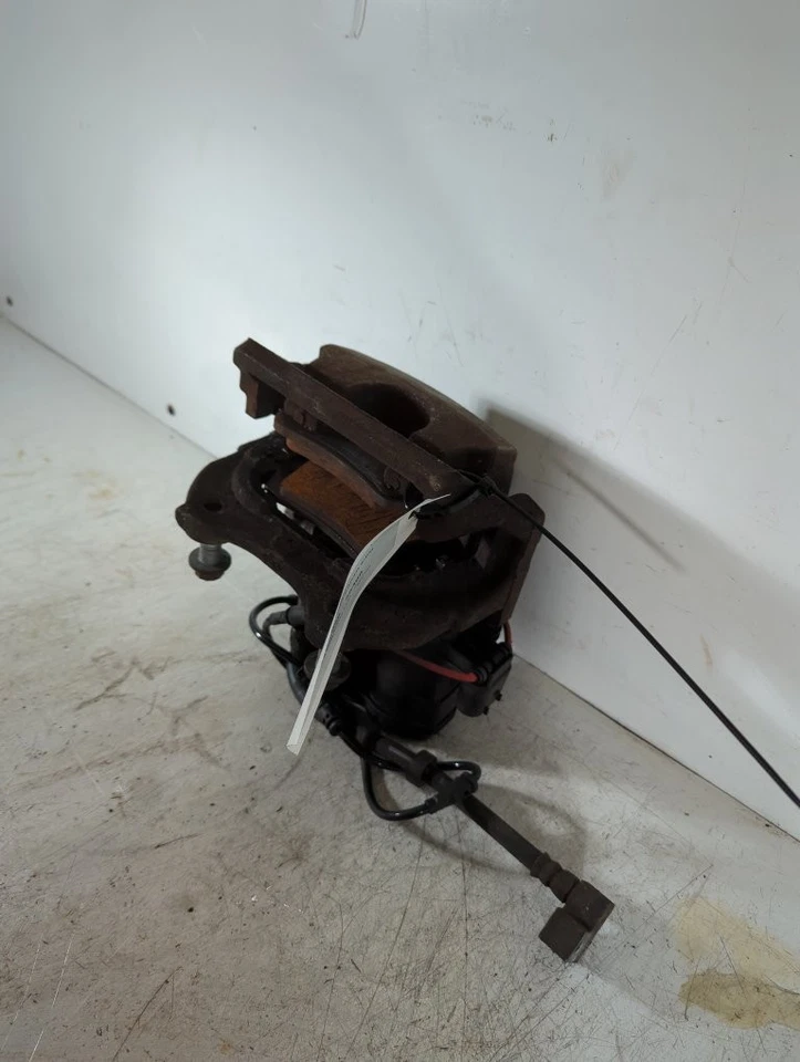 Land Rover Range Rover Sport L494 2013-2016 2993 pinza trasera lado del conductor O66 Foto 3 de 4