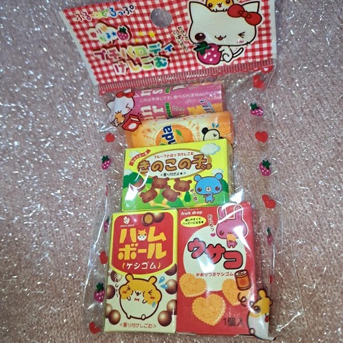 Heisei Retro Petit Parody Eraser Set
