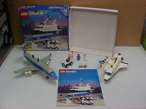 VINTAGE LEGO SPACE SHUTTLE AND PLANE CARRIER SET 6544 COMPLETE WITH BOX AND BOOK