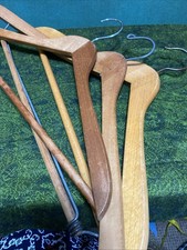 3 Tan Wooden Suit Hangers Unbranded Used Great Widest Is 19  , 2 Are 17  Solid