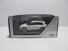 1/43 Audi e-tron 50 Minicar glacier white