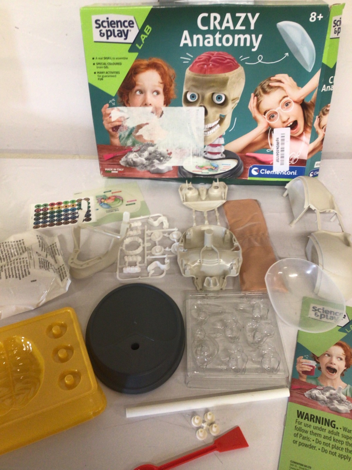 Clementoni - 61520 - Science & Play Crazy Anatomy Scientific Kit box wear/tear