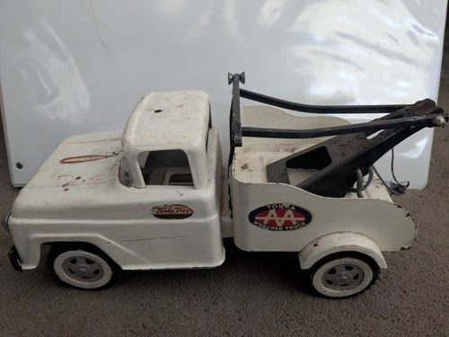 New ListingVintage Tonka AA Wrecker Truck Pressed Steel 24 Hr Service Truck Tow