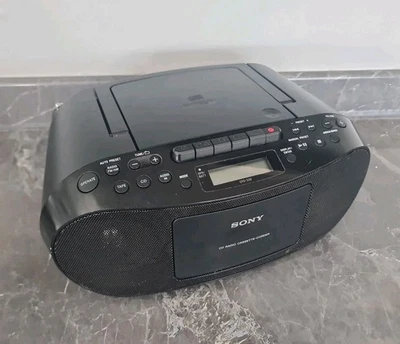 Sony CFD-S50 CD Boombox with Cassette FM AM MP3 Mega Bass Personal Audio System - Image 1 of 4