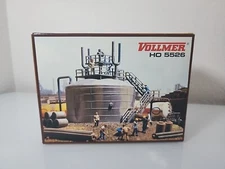 Vollmer H0 Kit Unbuilt 5526 Petrol Gasoline Storage Tank Esso Shell with sticker