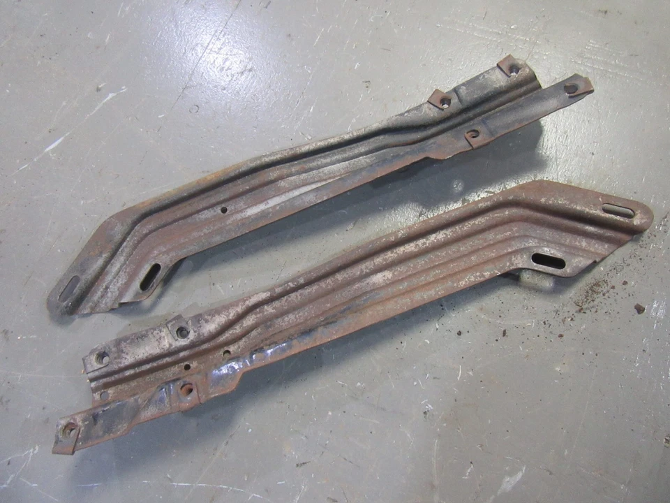 1968 Cadillac седан Deville 4 двери хардтоп передний внутренний крыло монтажные кронштейны - Изображение 2 из 2