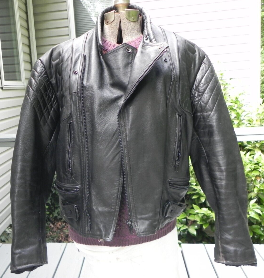 VINTAGE - MENS CLASSIC LEATHER MOTOR CYCLE JACKET - SZ-46 JACKET