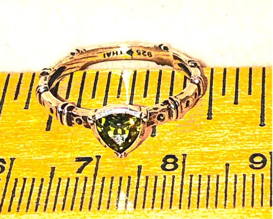 Anillo de plata esterlina peridoto trillón piedra de nacimiento promesa Silpada MOD NUEVO talla 7 Foto 3 de 4