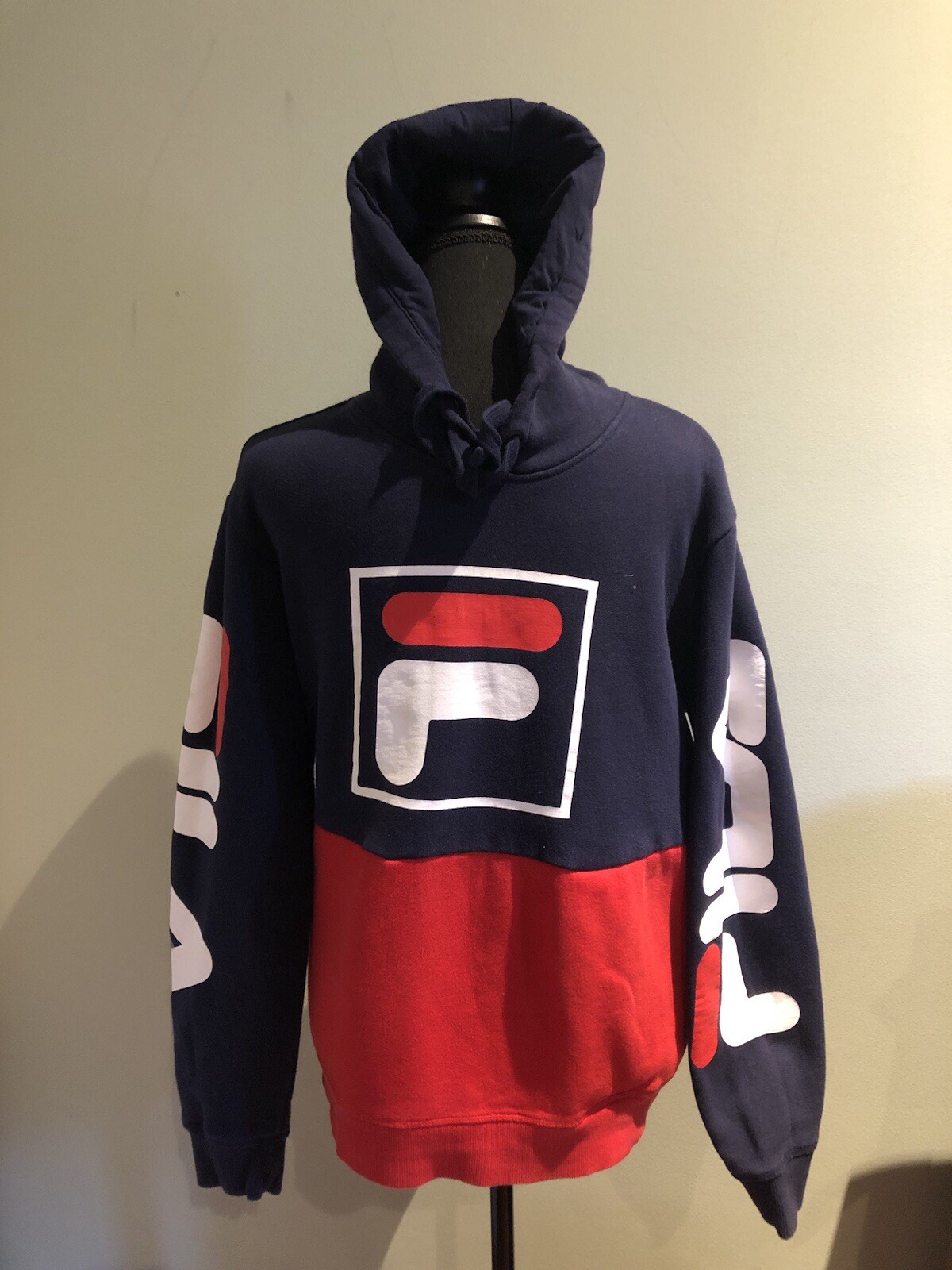 Felpa con cappuccio Fila colore blu rosso