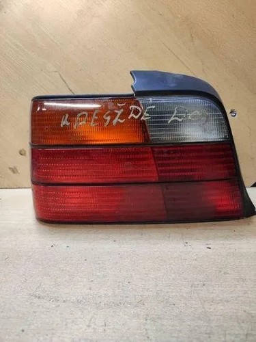 BMW 3 Touring E36 Rücklicht hinten rechts 1387046 2.00 Petrol 110kw 24417677