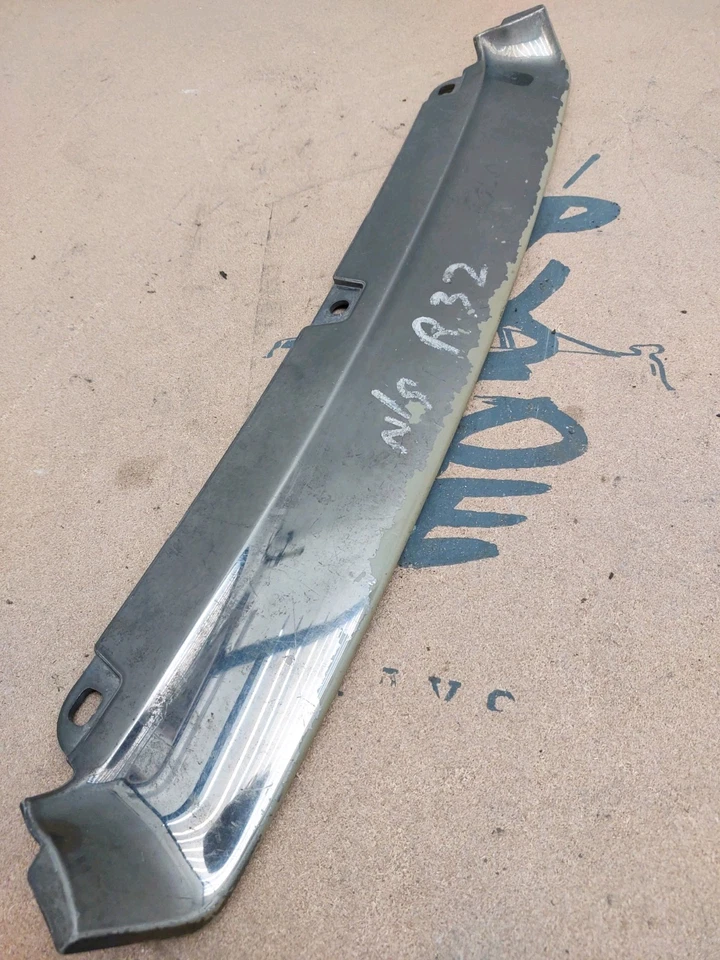 JDM Skyline R32 HCR32 Front Grill - Image 3 of 4