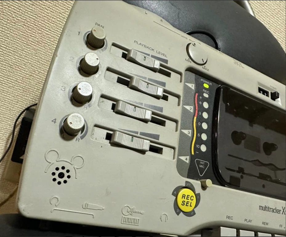 Fostex X-14 Multitracker 4-Track Built-in Mixer and Condenser Microphone - Image 2 of 4