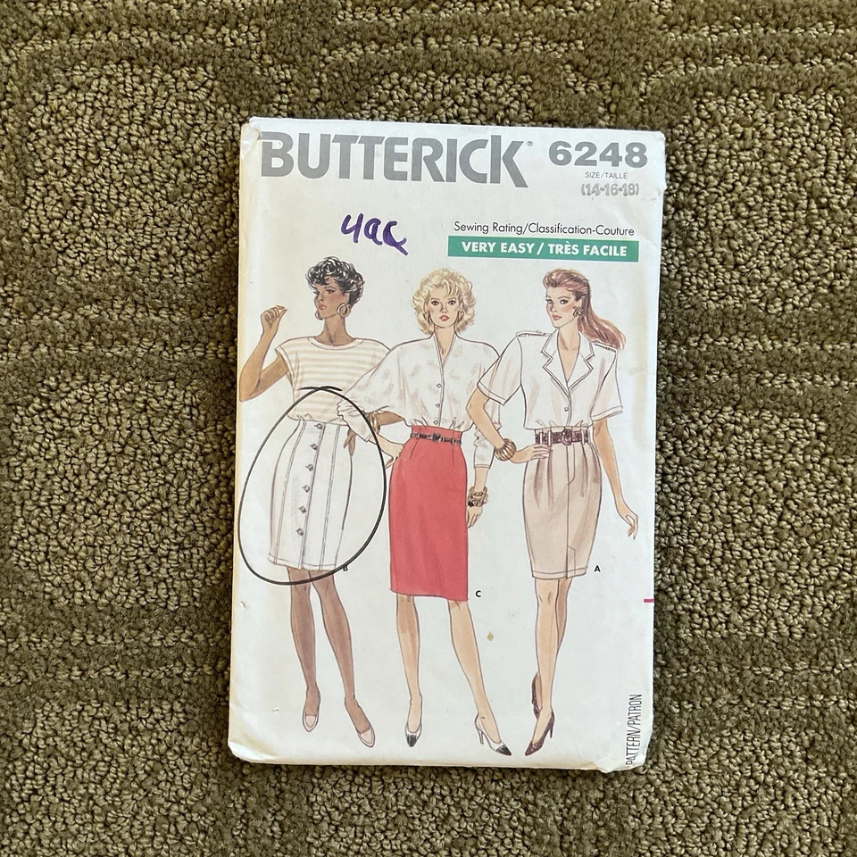 Lot 10 Women’s Sewing Patterns: Simplicity, Butterick, Lisette, Tote Bag, Tracin - Image 4 of 4