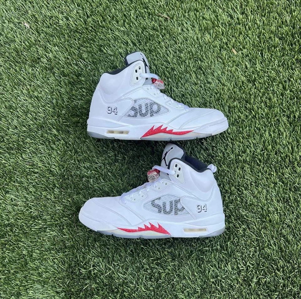 Auténticas Zapatillas Supreme X Air Jordan 5 Retro Blancas Talla 10 Foto 3 de 4