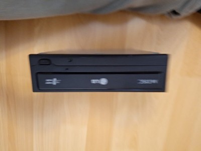 LG Internal Super Multi Drive SATA 24x DVD CD +/-R & RW DL Disc Burner GH24NSB0