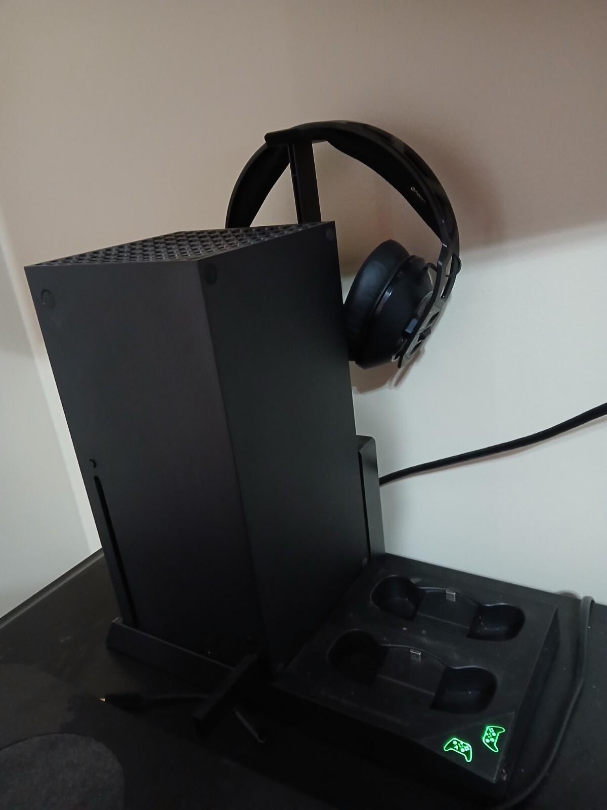 Xbox Series X Bundle with 2 Controllers, Rechargeable Batteries, Charging Dock, and Games-image