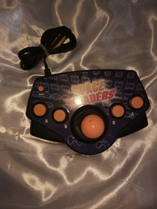 space invaders tv plug and play console