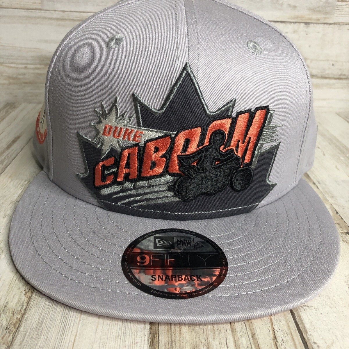 トイ・ストーリー4 DUKE CABOOM ✖︎NEWERA キャップ　帽子 トイ・ストーリー4 DUKE CABOOM ✖︎NEWERA キャップ 帽子 Amazon.co