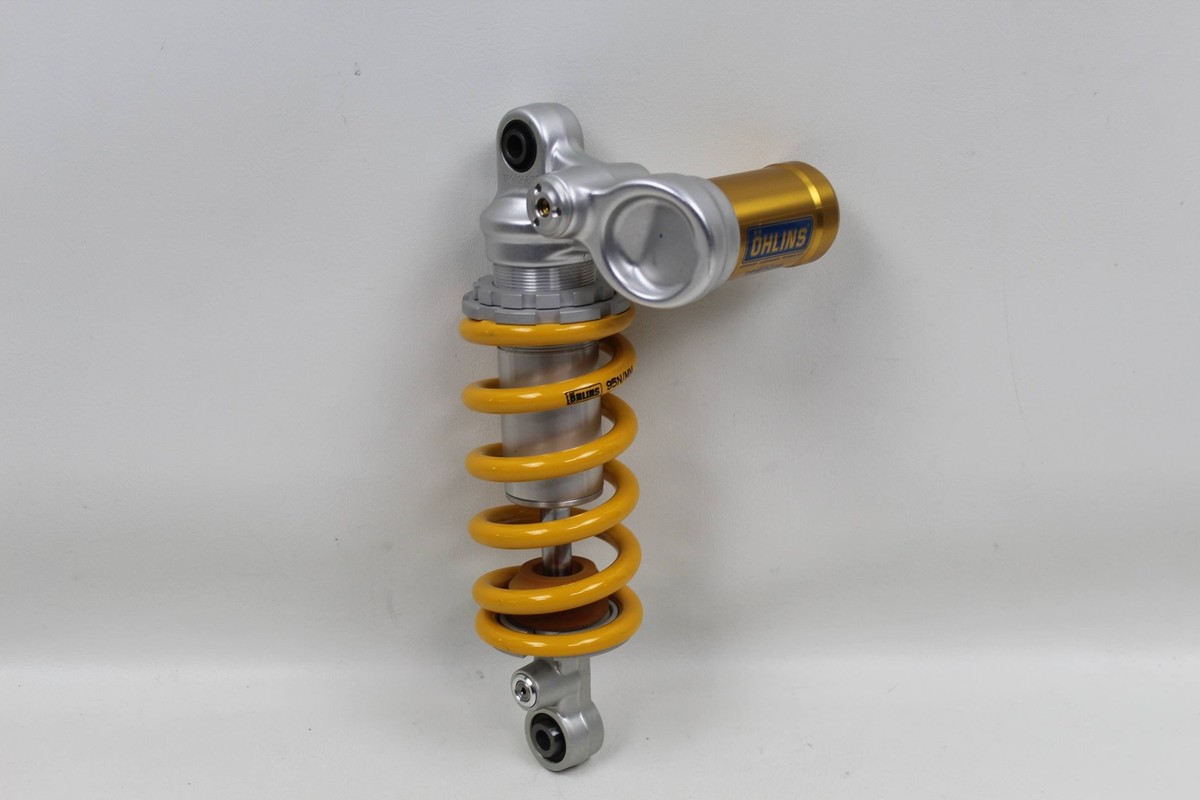 OHLINS トライアンフ　デイトナ/ストリートトリプル Ohlins Steering Damper Kit by DBK Special Parts Triumph