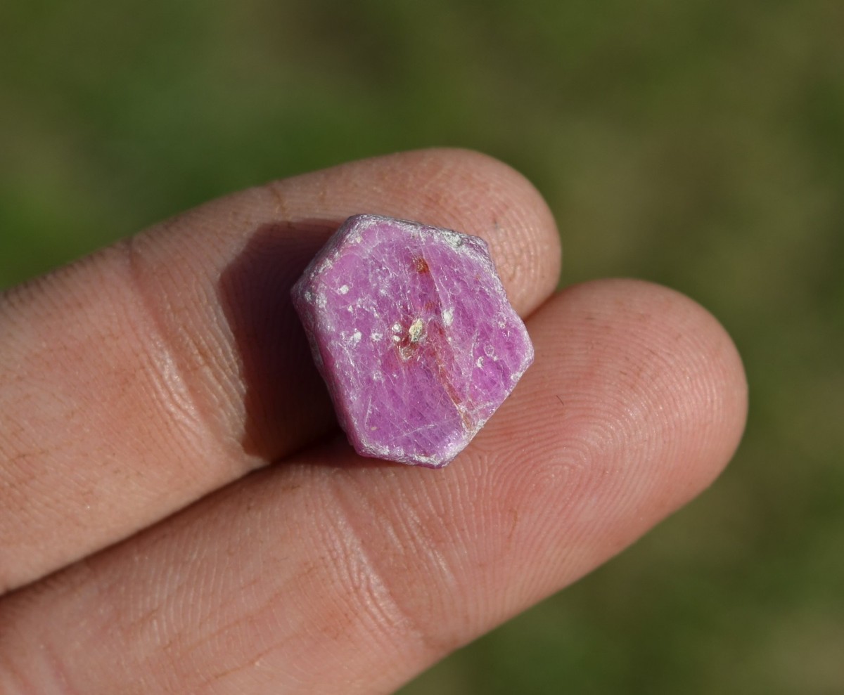 RUBIS TRAITé ROSE ROUGE DU MOZAMBIQUE DE 4,43 CARATS