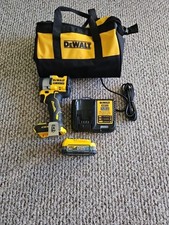 DEWALT DCF921E1 20V 1/2inch Impact Wrench Kit Variable Speed 1.7 AH Power Stack.