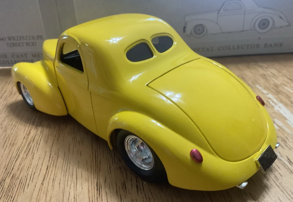 Hot Wheels выглядят как SPECCAST 1941 Willys Coupe уличная удочка банк денег - новый - Изображение 4 из 4