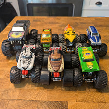 Hot Wheels Monster Jam Monster Truck Lot of 7 Multicolor