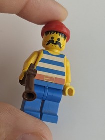 Vintage 80s LEGO 6285 Black Seas Barracuda Pirates Figures & Weapons INCOMPLETE 