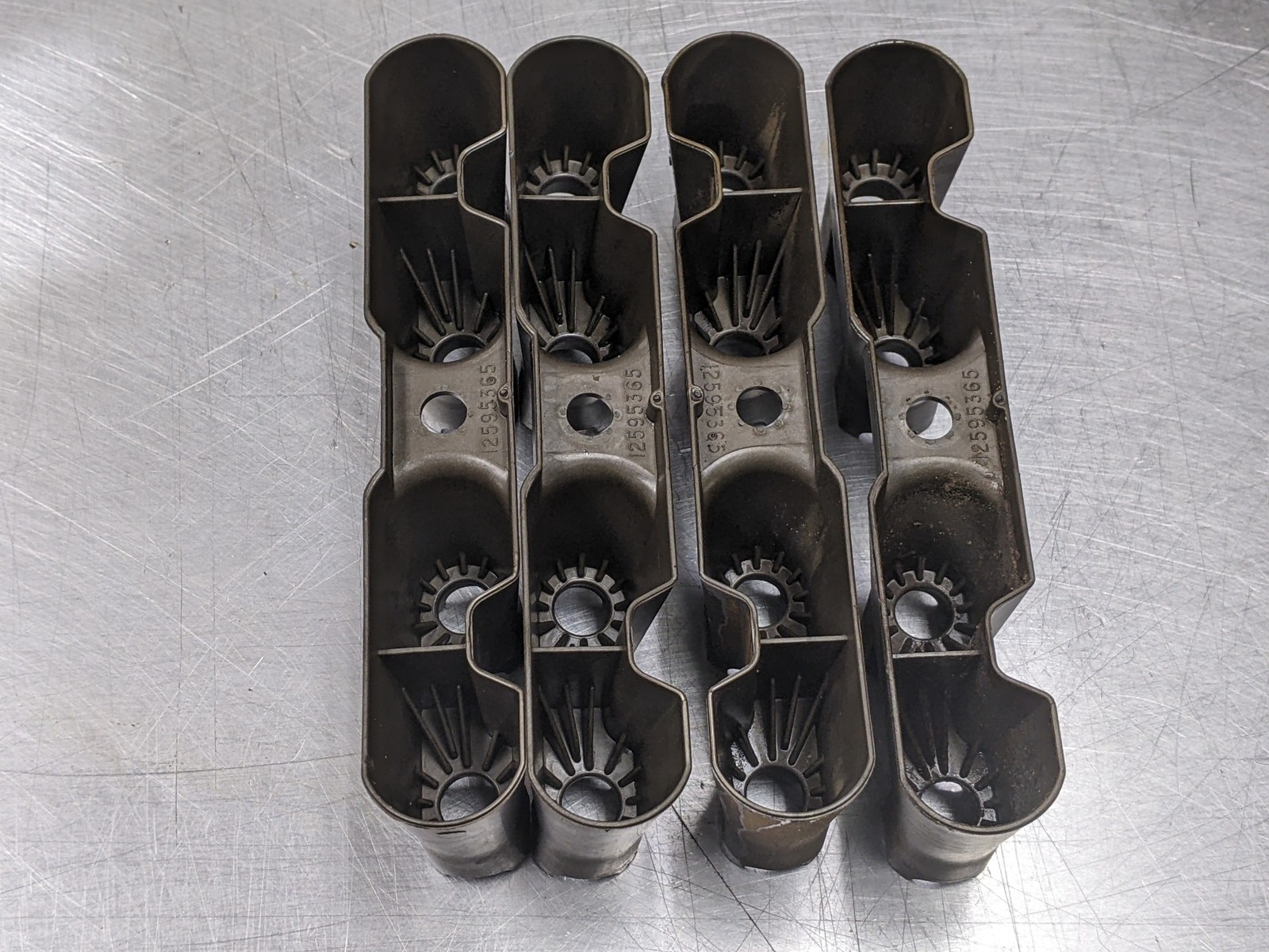 Lifter Retainers For 10-17 GMC Savana 2500  4.8 12595365