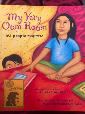 My Very Own Room/Mi Propio Cuartito by Amada Perez (2013, Trade Paperback)