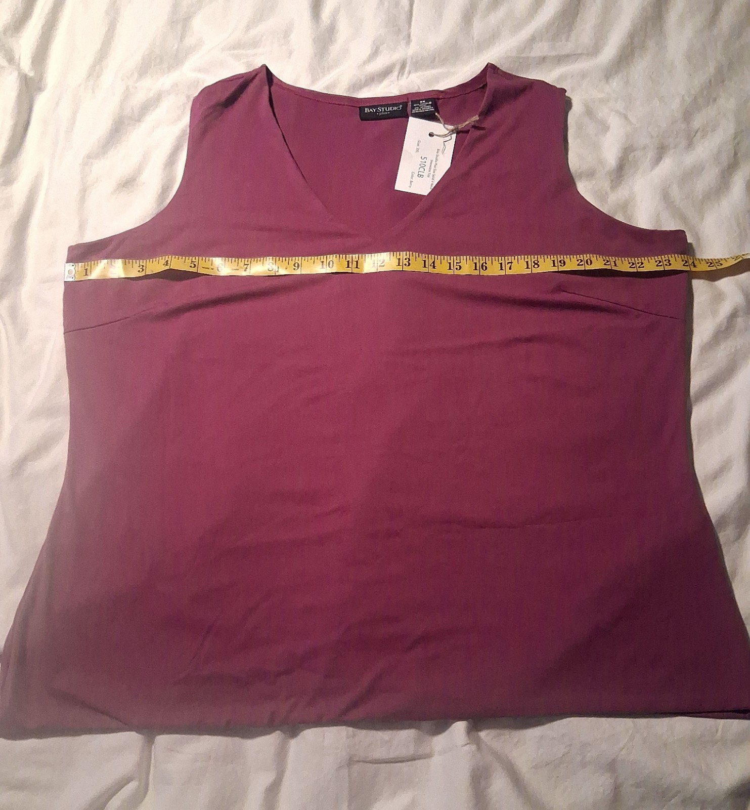 Bay Studio Plus Size Solid V-Neck Sleeveless Top … - image 5