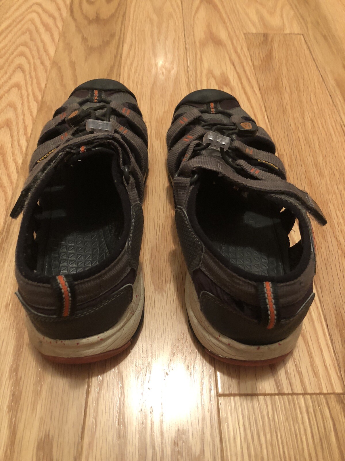 KEEN Sandali da trekking appassionati sandali da campeggio punta taglia 5 grigi unisex impermeabili