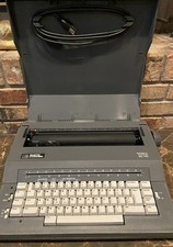Typewriter Smith Corona Electric SC 110 W/ Spell Right Plastic Cover Carry Works thumbnail