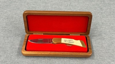 Mac Tools Gerber 51st Anniversary Scrimshaw Lockback Knife 1938-1989