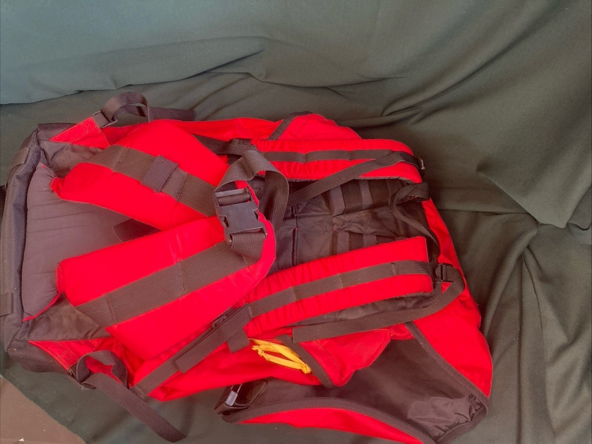 Vintage Marlboro Adventure Team 2pc Hiking Bag & Backpack | eBay