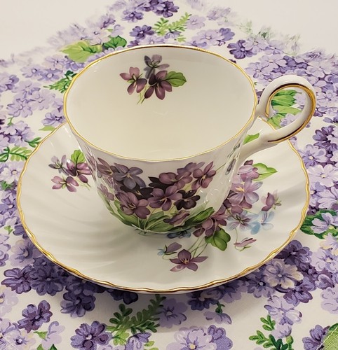 Vintage Violet Tea Cup & Saucer Allyn Nelson Bone China - Imagen 12 de 12