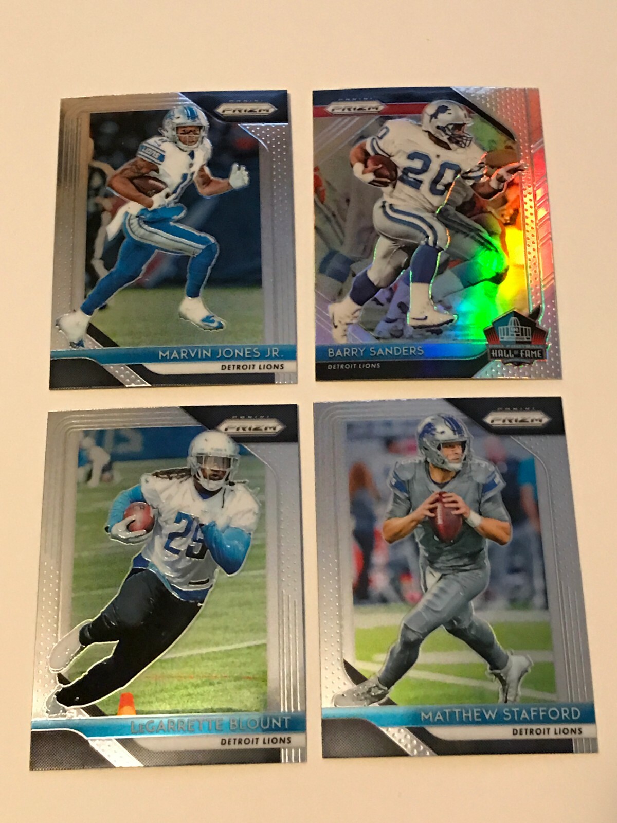 2018 Prizm Hall of Fame #HOF-20 Barry Sanders Detroit Lions AND 3 BONUS CARDS