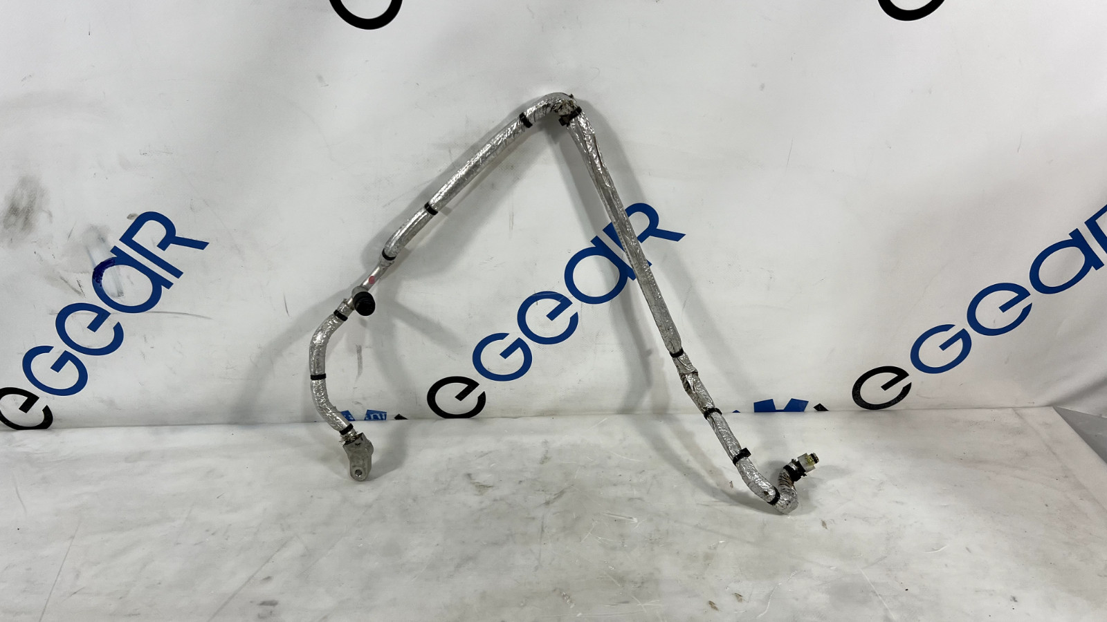 Aston Martin 8G3319835BA Vantage Coupe 2009 air conditioning, hoses/Pipes