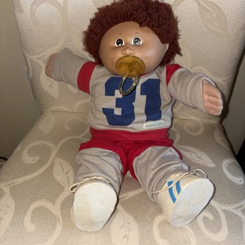 Vintage 1978-1982 Cabbage Patch doll auburn hair brown Eyes Boy Pacifier