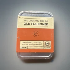 The Cocktail Box Co - Old Fashioned Her Cocktail Lovers 1 Kit - Serves 6