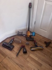 Pacchetto Aspirapolvere Dyson V15 Detect Absolute Nuovo (leggi desc) 2x disponibili