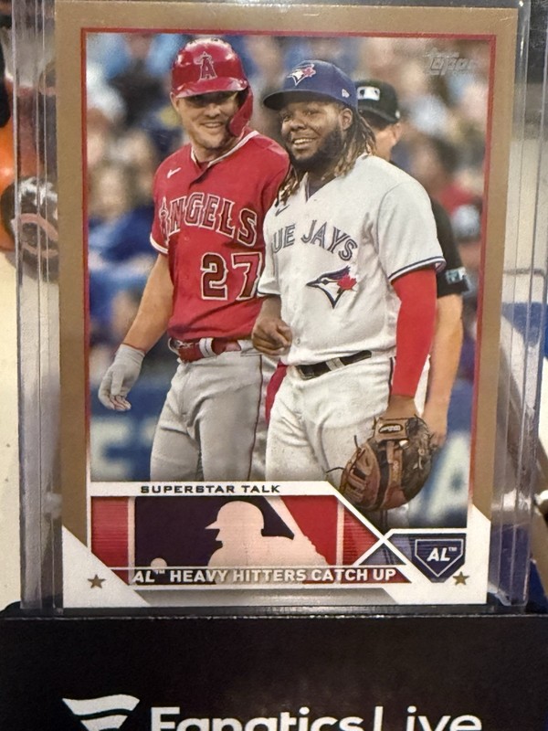 Topps 2023 Series 2 Superstar Talk Trout/Guerrero Jr. #396 Gold /2023
