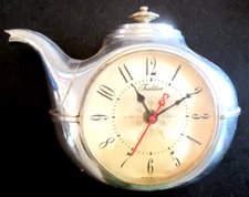 VTG Spartus Tea Kettle Wall Clock Silver Tone Corded Chicago IL Made in USA