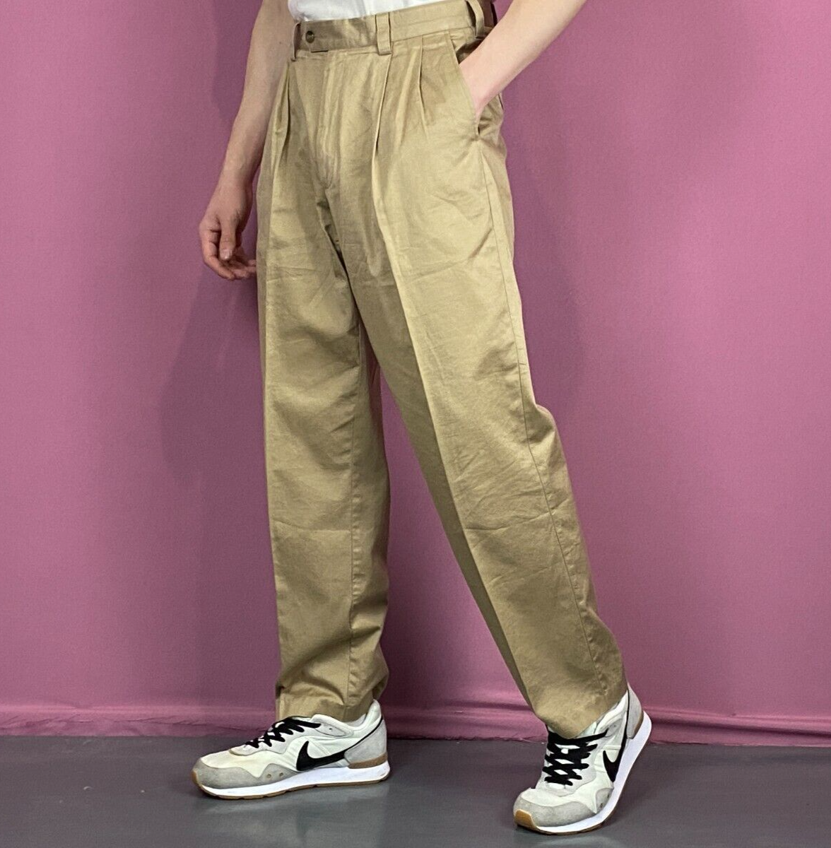 Dockers Signature Khaki Vintage Men's Pleated Pants - W32 L30