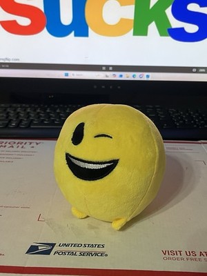 NWOT Magic Time 5'' Imogi Emoji Limited Wink Plush Yellow Ball Toy