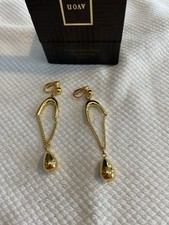 Avon Vintage 1994 Suspended Drop Clip On Earrings - Goldtone